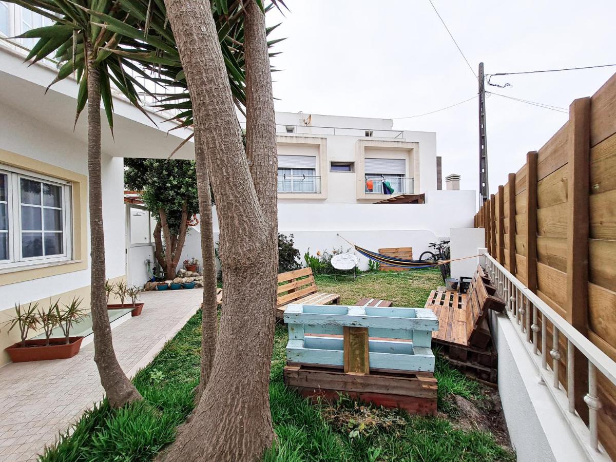 Cloud To Chill Surfhouse Baleal Hostel Ferrel  Exterior foto